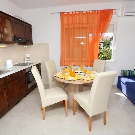 Daire By The Sea - 8683 Trogir