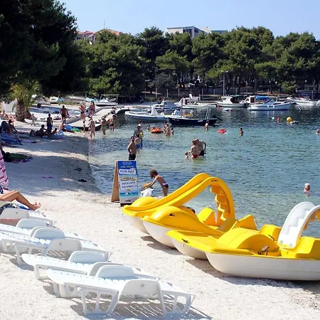 By The Sea - 8683 * تروغير