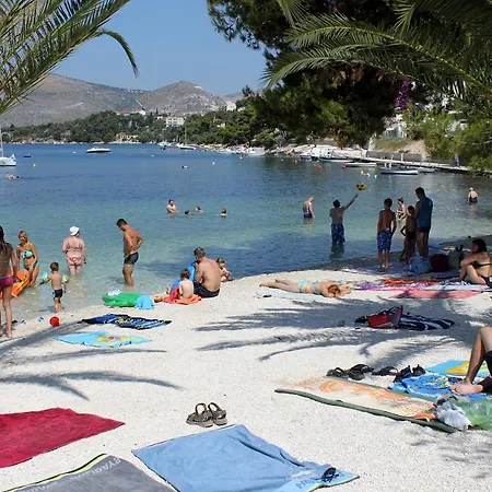 By The Sea - 8683 * تروغير