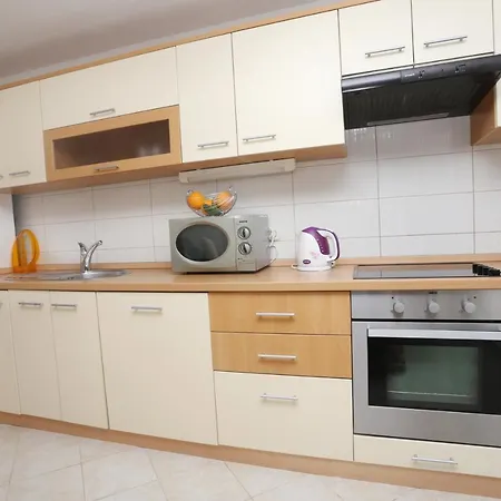 Apartment Apartments By The Sea Trogir - 8683 Trogir