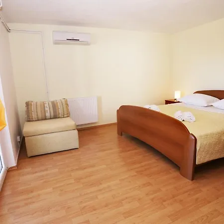 Apartment Apartments By The Sea Trogir - 8683 *